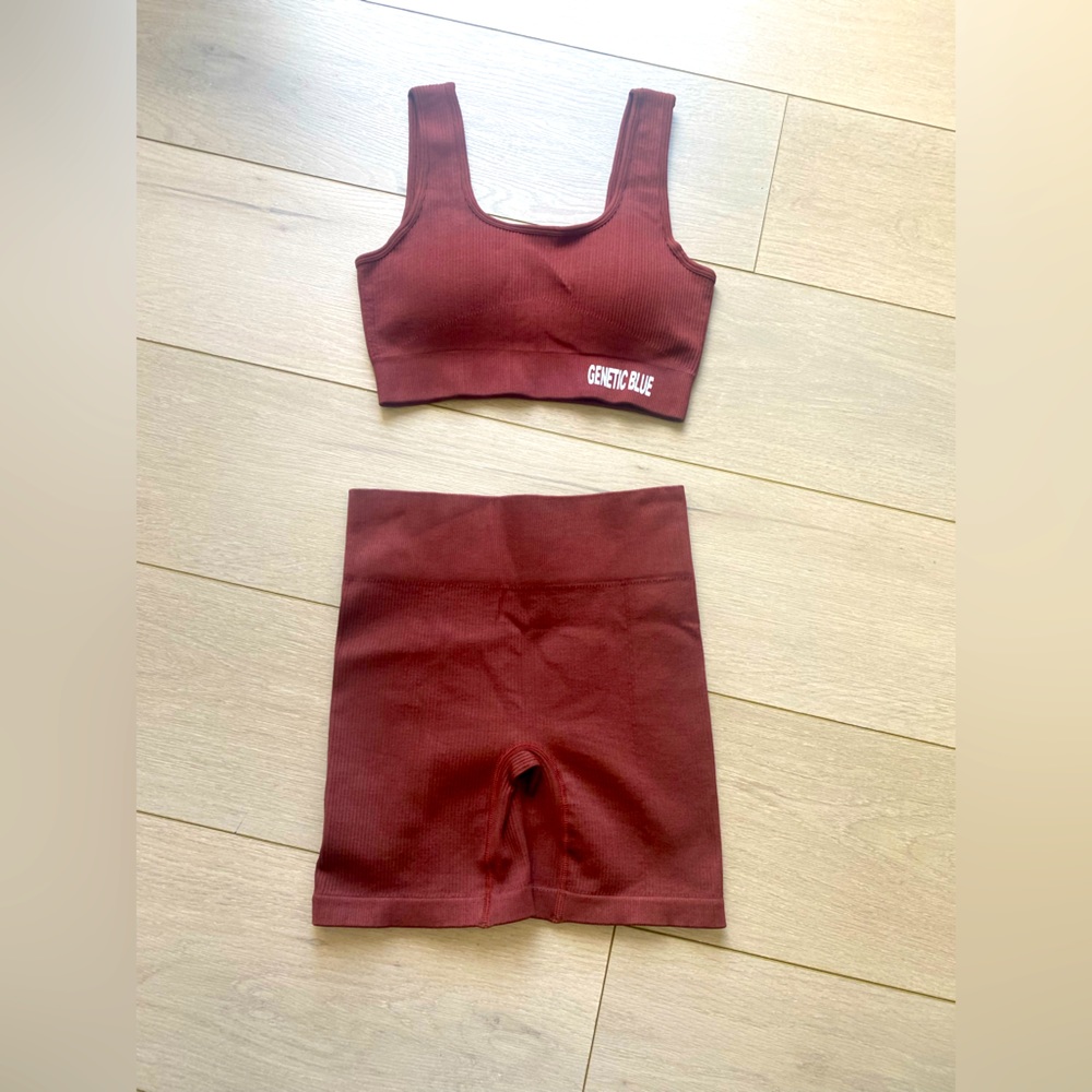 Workout set, laughing Set, Travel set, Gym Set, Yoga Set, NEW (M) - Picture 2 of 3
